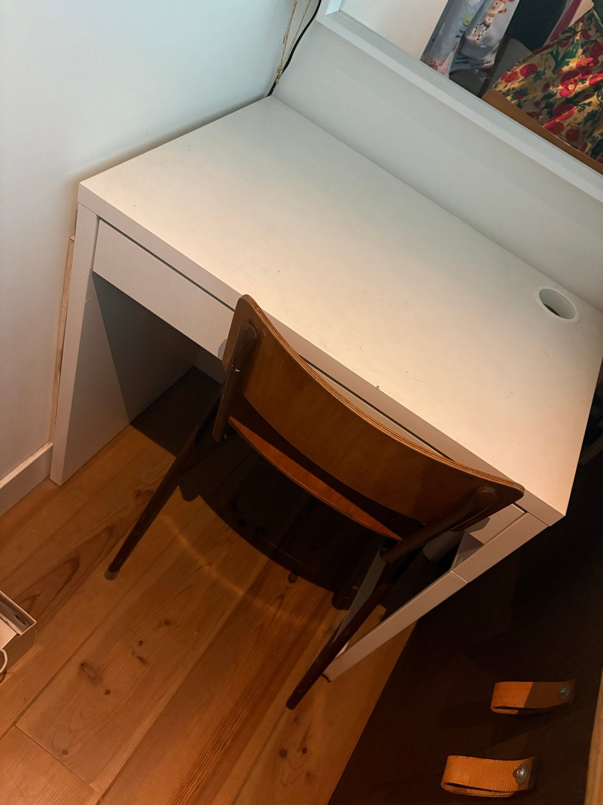 IKEA Micke Bureau Wit met Lade - Compact en Functioneel, Huis en Inrichting, Bureaus, Gebruikt, IKEA, Wit, Met lades, Ophalen