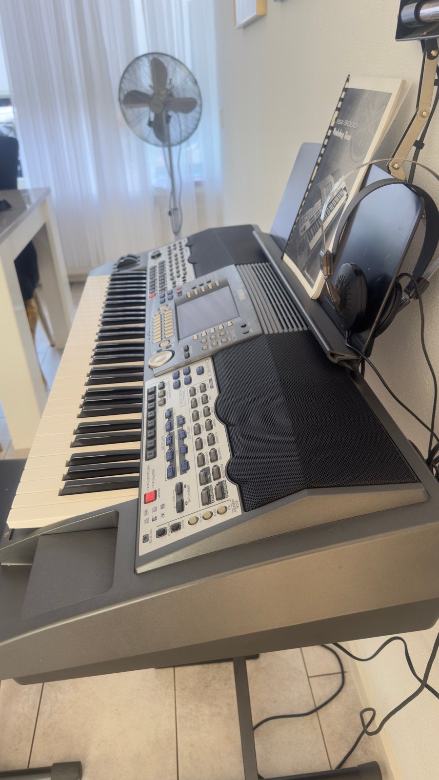 Yamaha PSR-9000 keyboard met standaard en bankje, Yamaha, Ophalen of Verzenden, Aanslaggevoelig, 61 toetsen