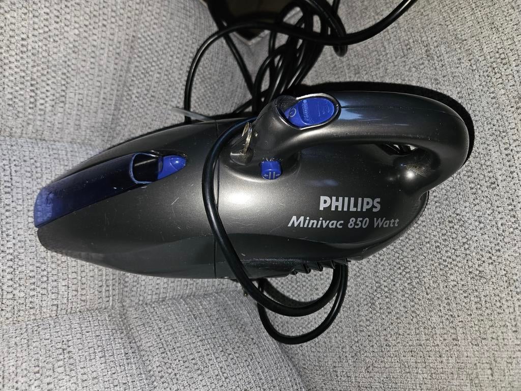 Philips kruimelzuiger met snoer, Gebruikt, Ophalen of Verzenden, Minder dan 1200 watt, Reservoir