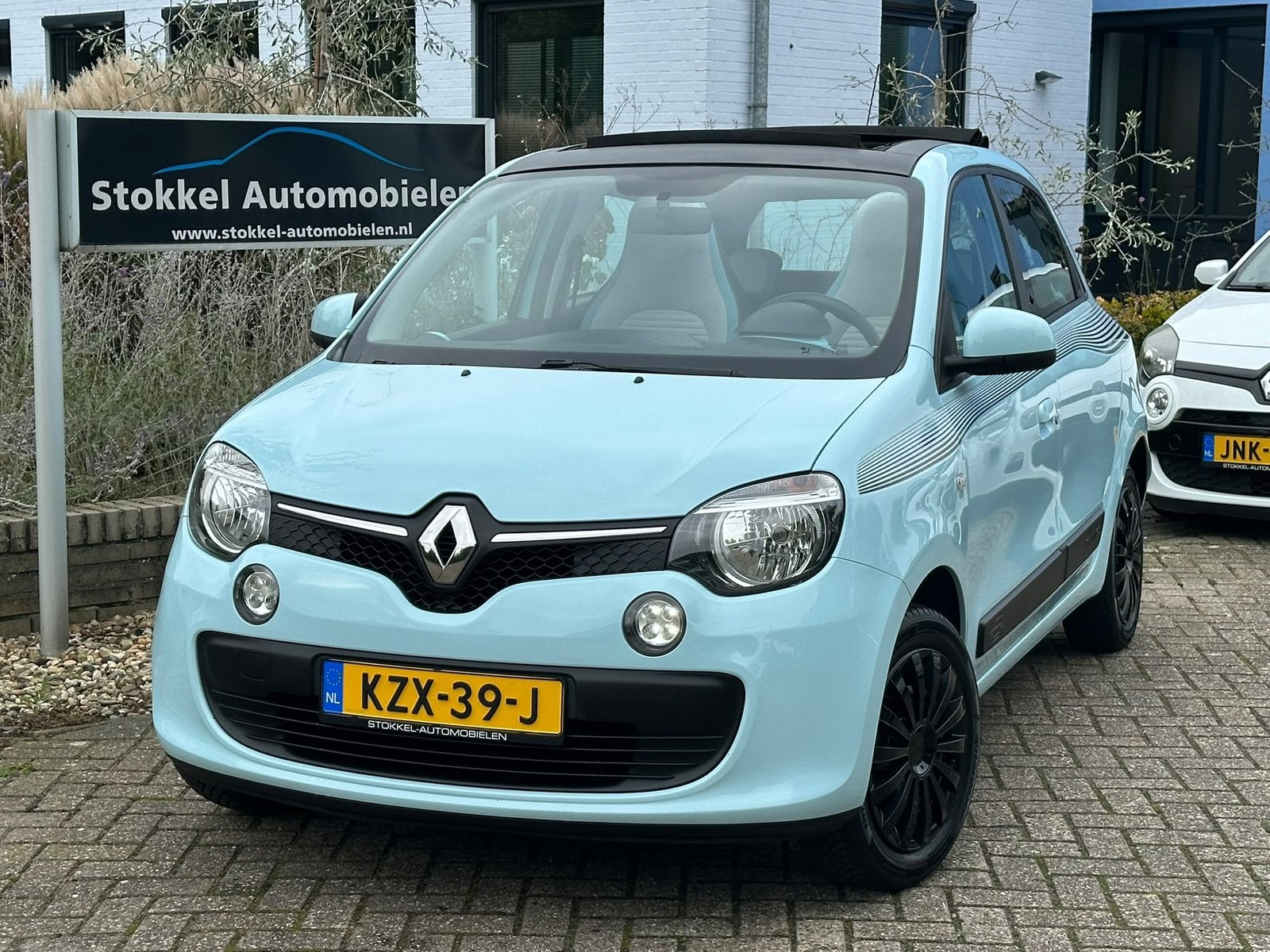 25 x Twingo twingo twingo specialist!  25 x Twingo✅, Voorwielaandrijving, Euro 5, Twingo, Zwart