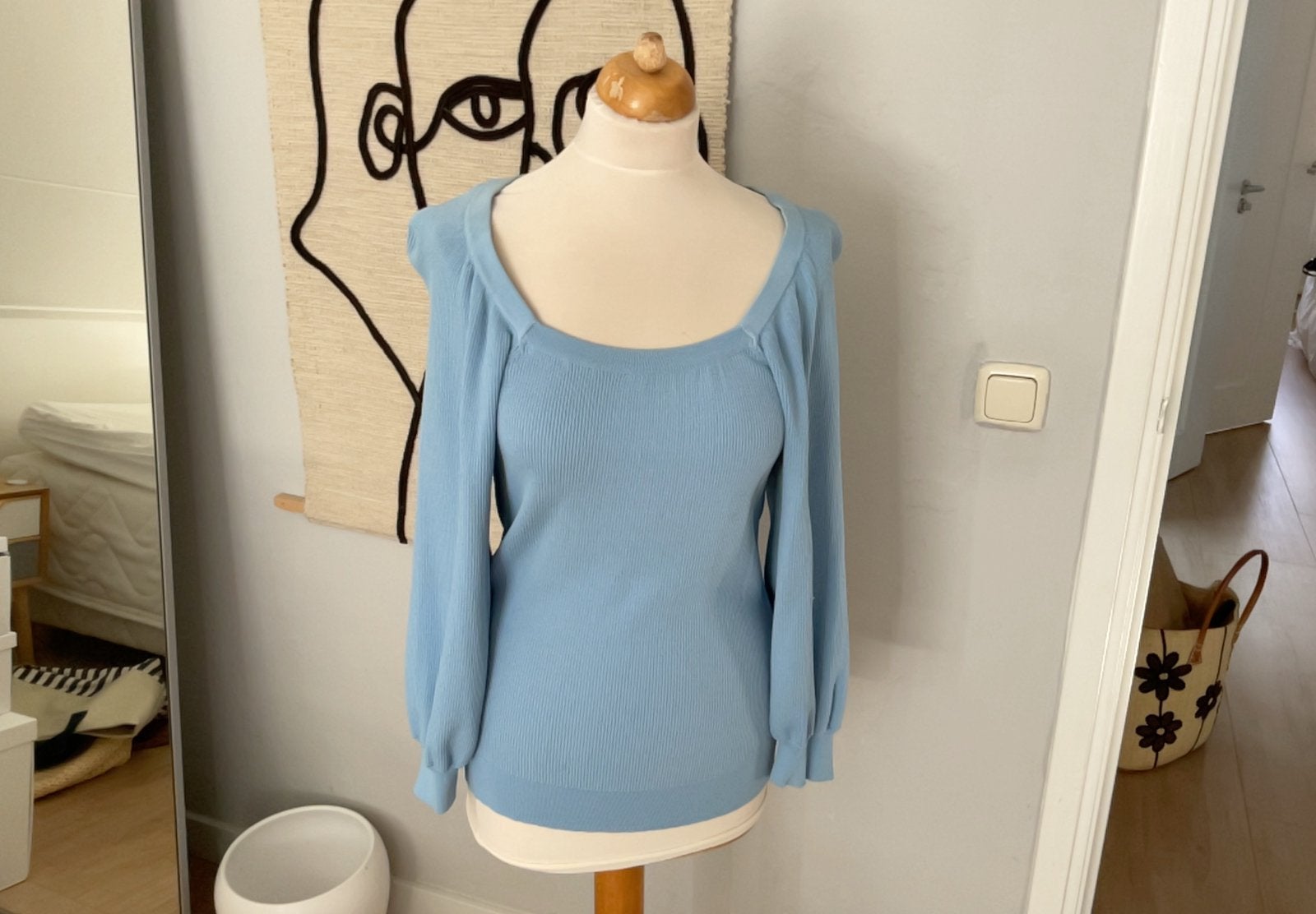 Studio Anneloes mooie blauwe trui mt L, Kleding | Dames, Truien en Vesten, Ophalen of Verzenden, Zo goed als nieuw, Maat 42/44 (L)