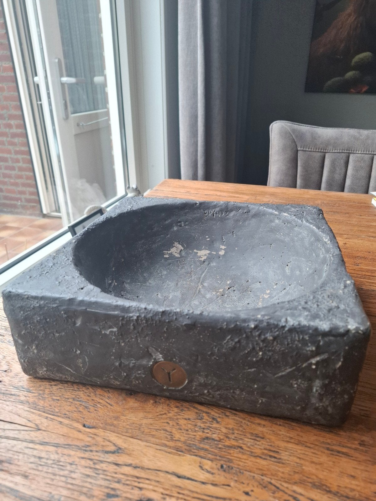 Decoratieve schaal van steen/aardewerk, Huis en Inrichting, Woonaccessoires | Schalen en Manden, Gebruikt, Schaal, Vierkant, Ophalen of Verzenden