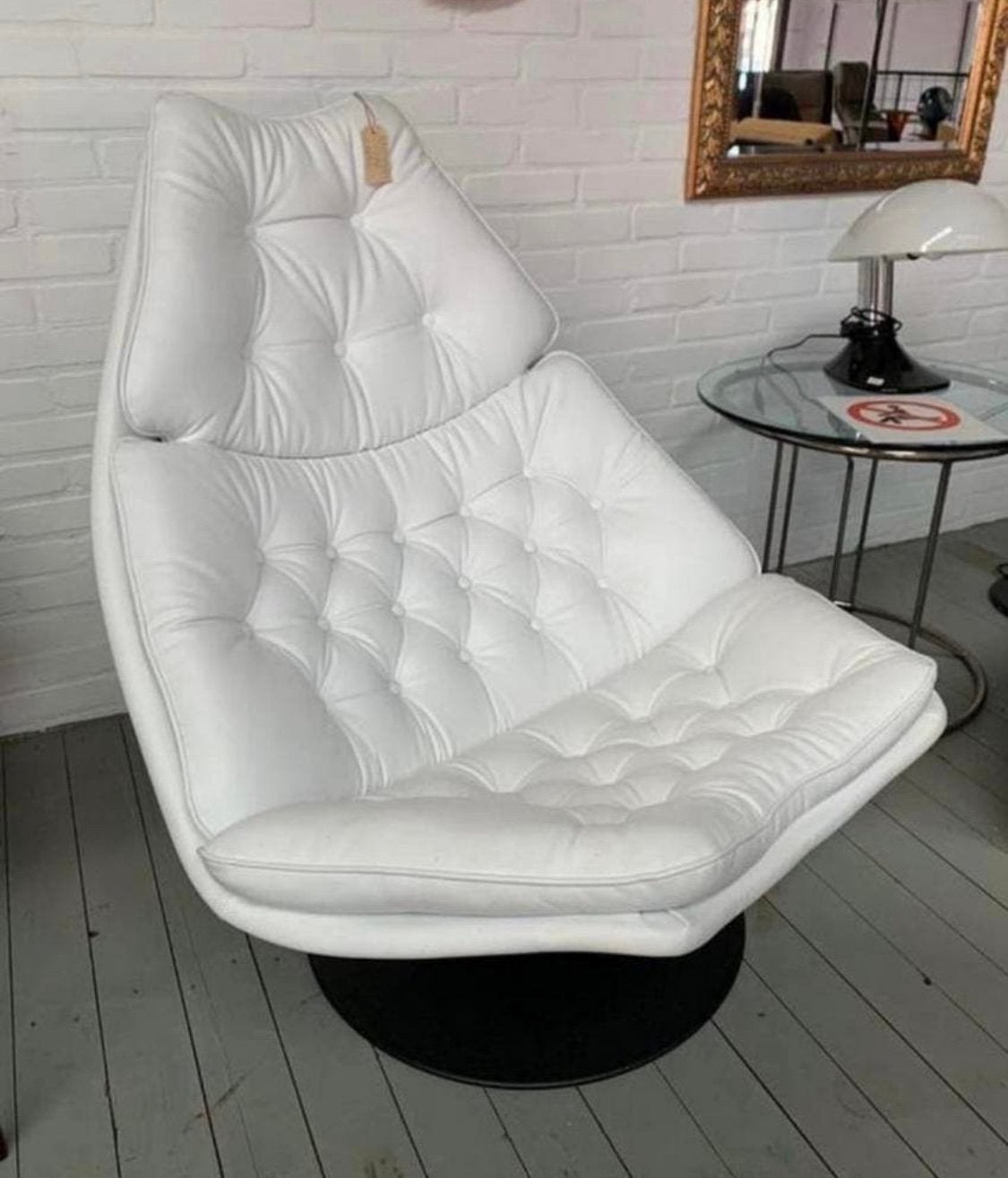 Fauteuil Artifort wit leer model F588 van Geoffrey Harcourt., Huis en Inrichting, Verzenden