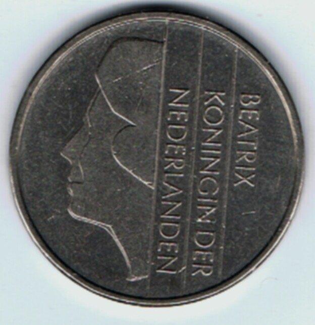 23-1143 Nederland 1 gulden 1983, Ophalen of Verzenden, Koningin Beatrix, 1 gulden, Losse munt