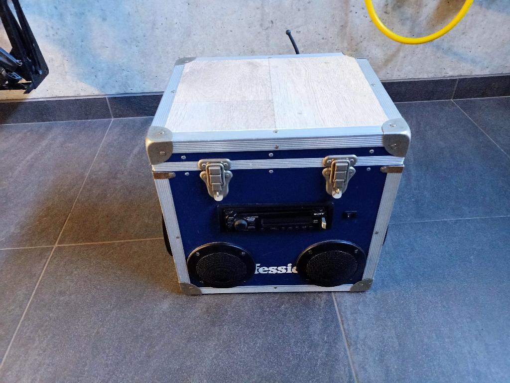 Bouwradio SONY radio met CD en USB 12V Accu, Ophalen, Gebruikt, Bouwradio, Met cd-speler