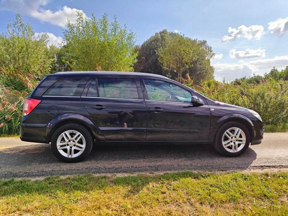 Foto 7 van Opel Astra Wagon 1.6 Nieuw distributieriem APK 7/27 Trekhaak
