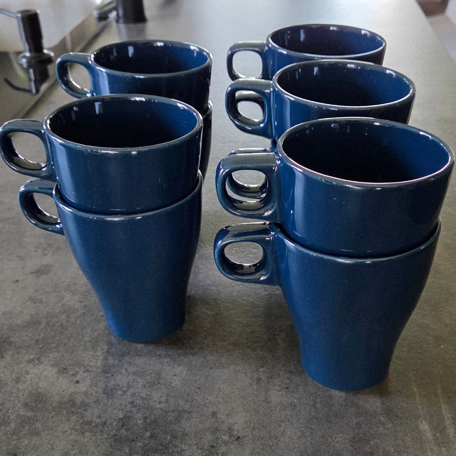 Aangeboden 10 Mokken, Huis en Inrichting, Keramiek, Ophalen of Verzenden, Zo goed als nieuw, Overige stijlen