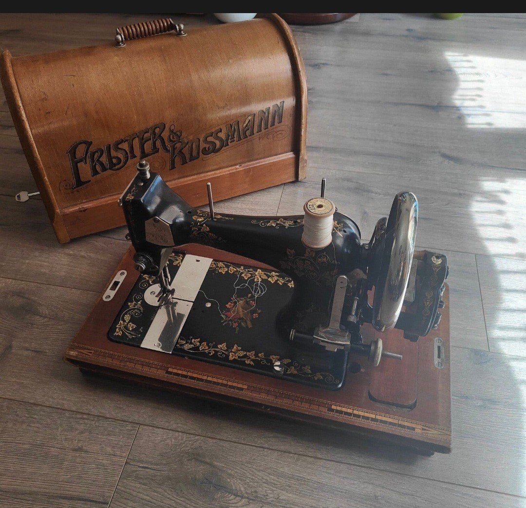 Vintage Handnaaimachine Frister & Rossmann (Begin 1900), Ophalen