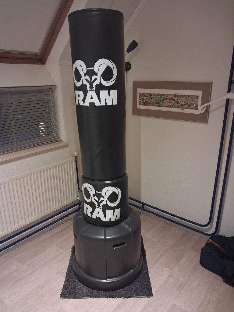 RAM staande (kick)bokspaal, Ophalen, Zo goed als nieuw, Bokszak