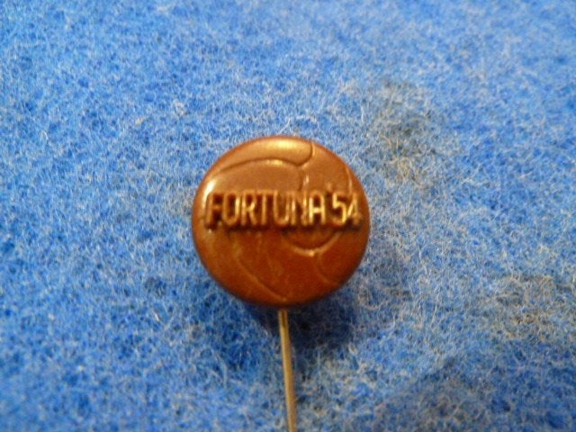Speldje Fortuna '54, Verzamelen, Speldjes, Pins en Buttons, Ophalen of Verzenden, Zo goed als nieuw, Overige onderwerpen