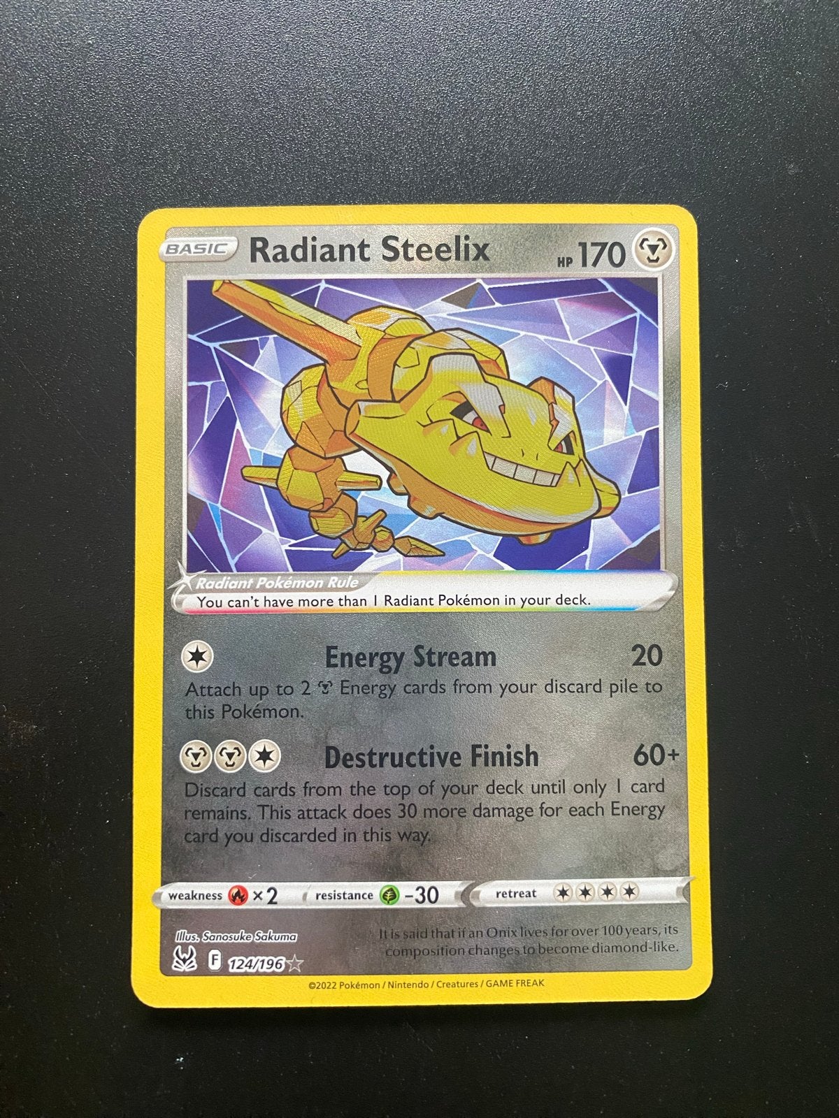 Radiant Steelix 124/196 Holo Pokémon Lost Origin, Ophalen of Verzenden, Zo goed als nieuw, Losse kaart, Foil
