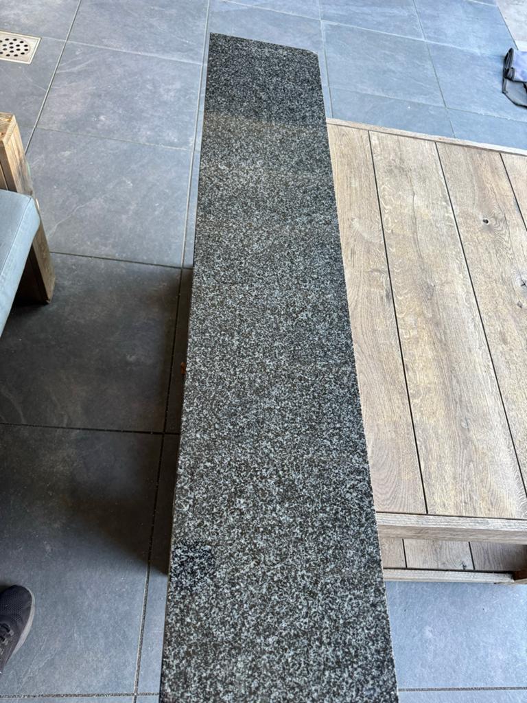 Hardstenen plaat - 152x29,5 x2 cm, Doe-het-zelf en Verbouw, Ophalen, Gebruikt
