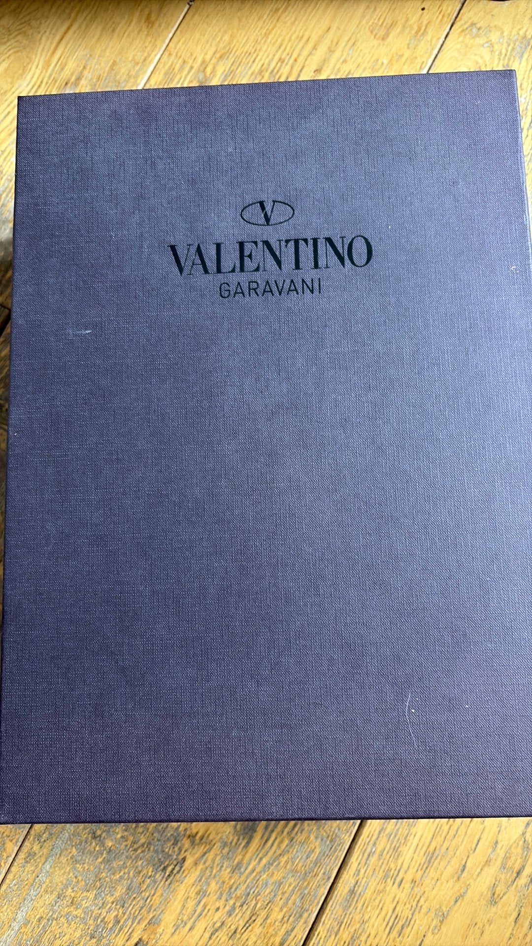 Valentino Garavani sneakers, Boeken, Ophalen, Zo goed als nieuw, Overige onderwerpen
