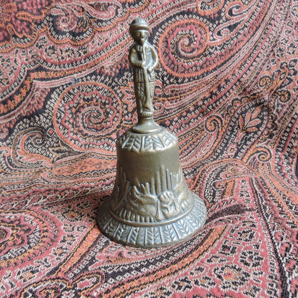 Koperen tafelbel jager figuur mooie stijlkenmerken, Ophalen of Verzenden, Koper