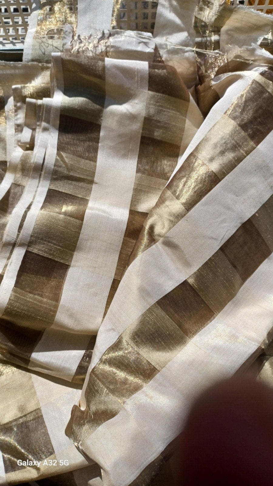 Gouden semi-transparante sari-zijde (100% zijde), Gebruikt, 200 cm of meer, Ophalen of Verzenden, 30 tot 120 cm