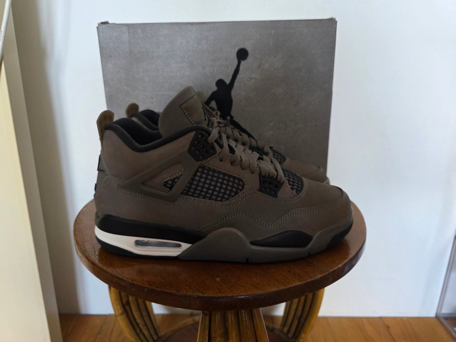 Air Jordan 4 Retro 'Cave Stone' maat 44, Overige kleuren, Ophalen of Verzenden, Nike Air Jordan, Sneakers of Gympen