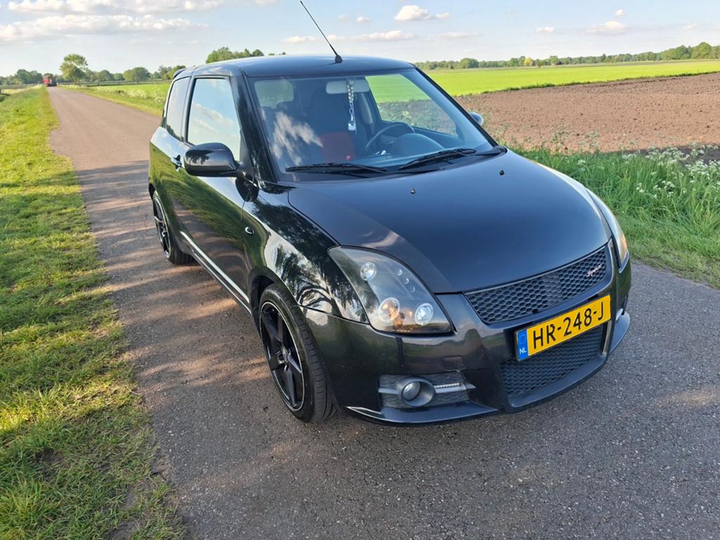 Suzuki Swift 1.6 3D Sport 2007 Zwart, Auto's, Voorwielaandrijving, 1005 kg, 40 €/maand, 4 cilinders