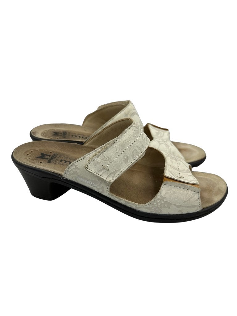 Mephisto sandalen 42, Kleding | Dames, Schoenen, Nieuw, Sandalen of Muiltjes, Ophalen of Verzenden