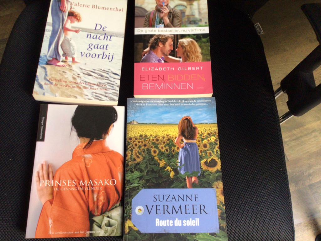 Boekenpakket: 4 romans van bekende auteurs, Ophalen of Verzenden, Gelezen, Nederland