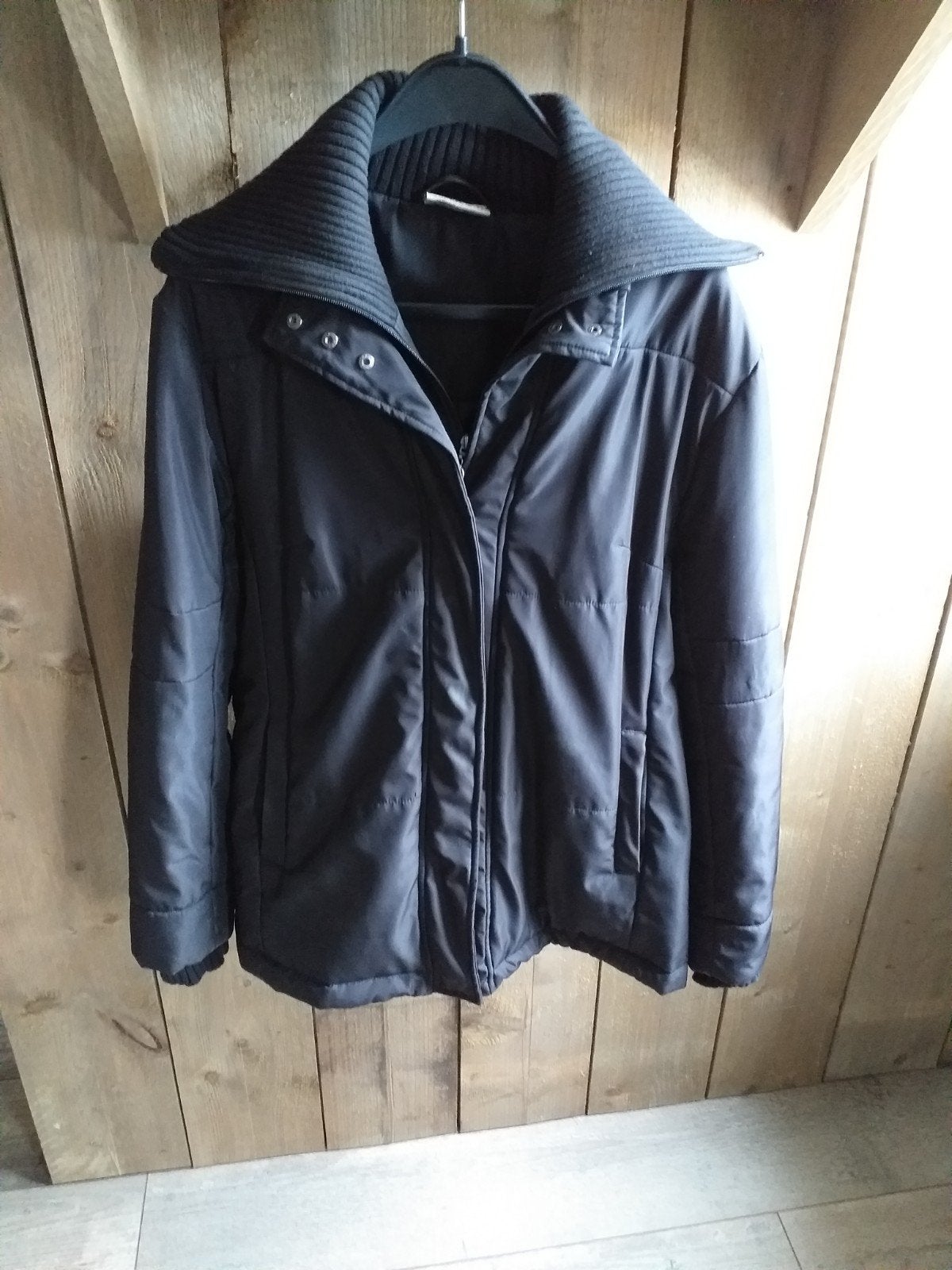 Stijlvol Zwart Dames Winterjack met Gebreide Kraag, Kleding | Dames, Maat 38/40 (M), Zwart, Ophalen of Verzenden, Onbekend