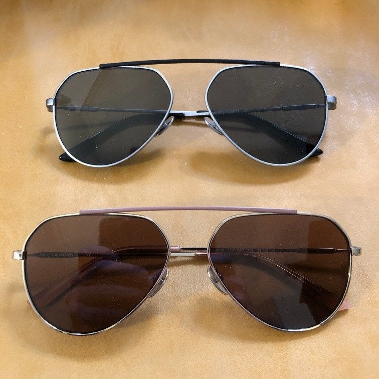 ORIGINELE Calvin Klein ZONNEBRIL CK19147s Titanium, Sieraden, Tassen en Uiterlijk, Overige merken, Zonnebril, Overige kleuren