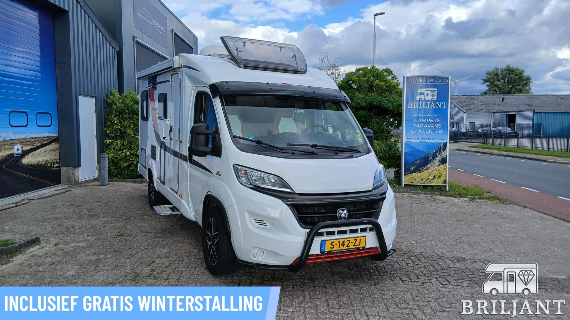 Bürstner Brevio T-646.. unieke off-grid camper, Caravans en Kamperen, Ringverwarming, Tot en met 2, 6 tot 7 meter, Bedrijf
