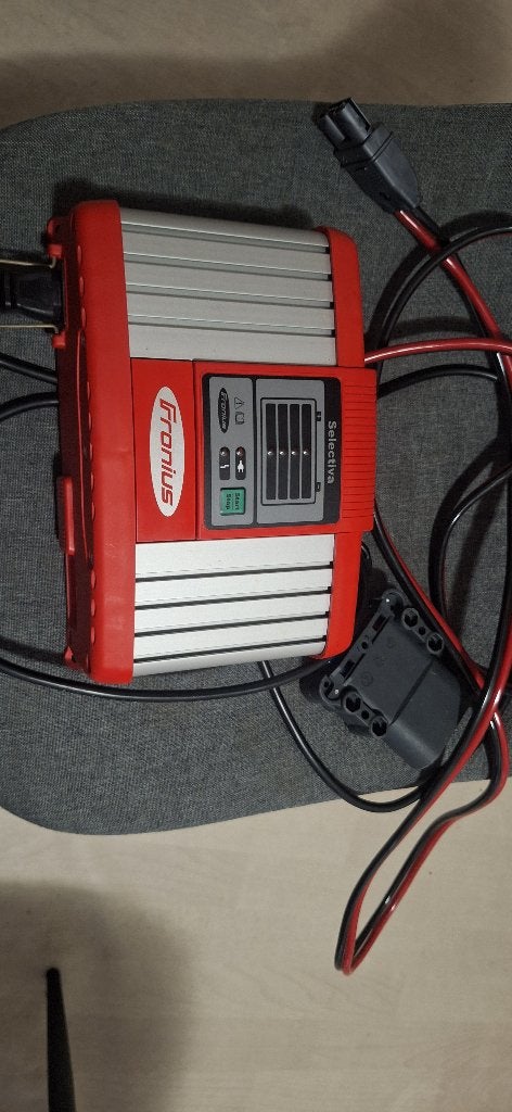 Fronius SELECTIVA AIT 2032 240V 32A acculader met bekabeling, Ophalen of Verzenden, Gebruikt