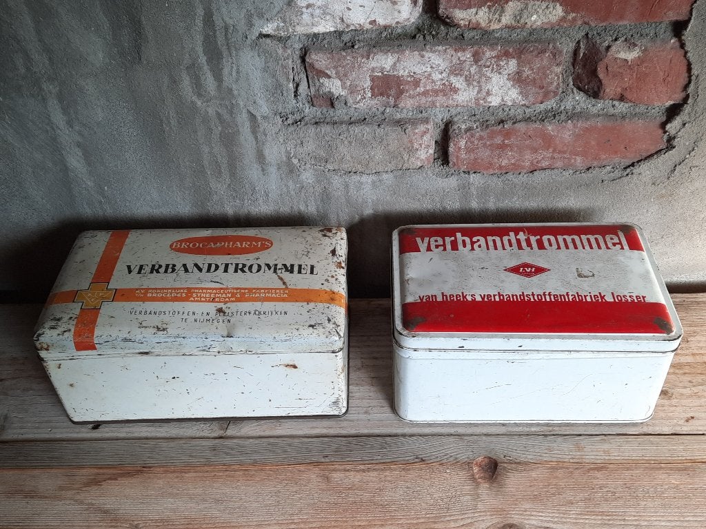 Oud brocante verbandtrommeltje trommeltje *Etage3*, Gebruikt, ., Ophalen of Verzenden, .