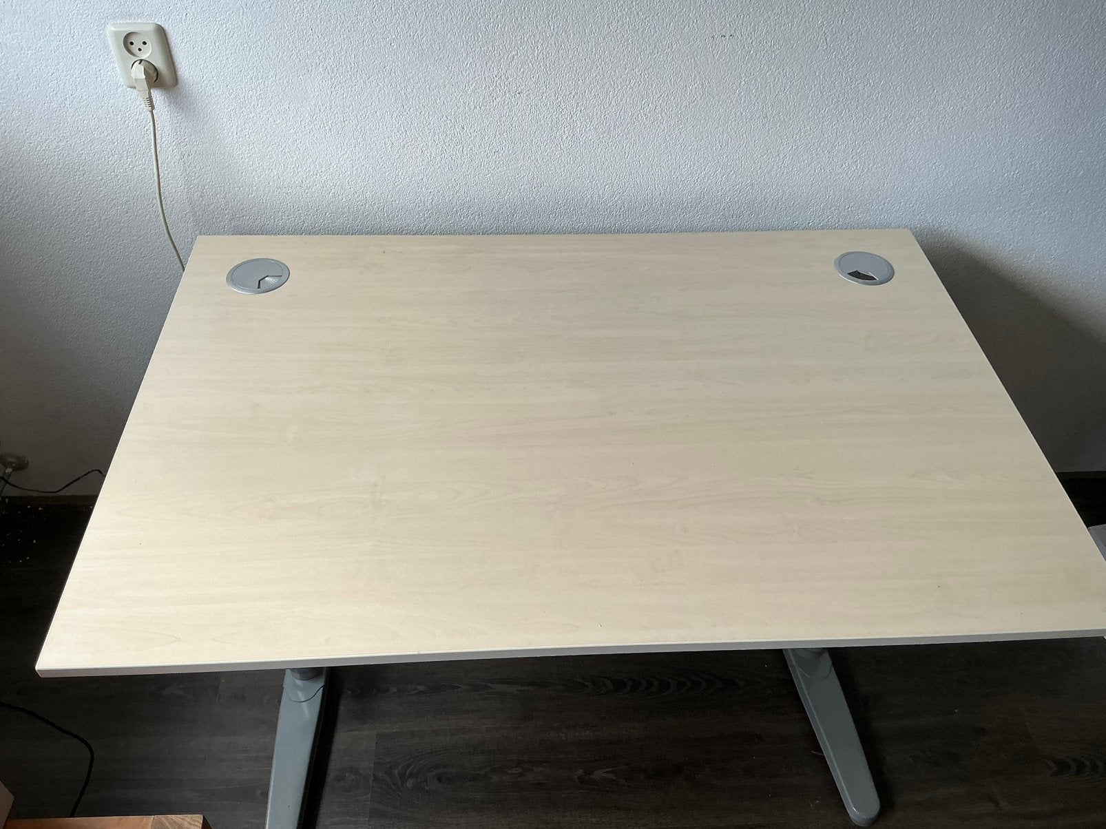 Bureau in hoogte verstelbaar, Ophalen, In hoogte verstelbaar, Zo goed als nieuw