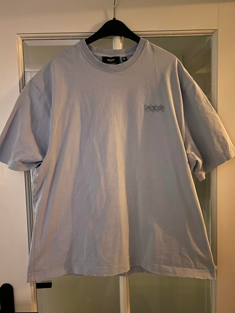FOUR T-shirt - Lichtblauw - Maat S, Kleding | Heren, T-shirts, Ophalen of Verzenden, Zo goed als nieuw, Maat 46 (S) of kleiner