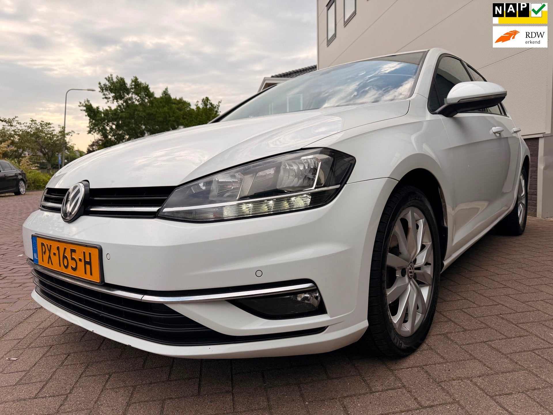 Volkswagen Golf 1.0 TSI 7,5 Comfortline/Automaat/Camera/Navi, Gebruikt, Euro 6, 620 kg, Origineel Nederlands