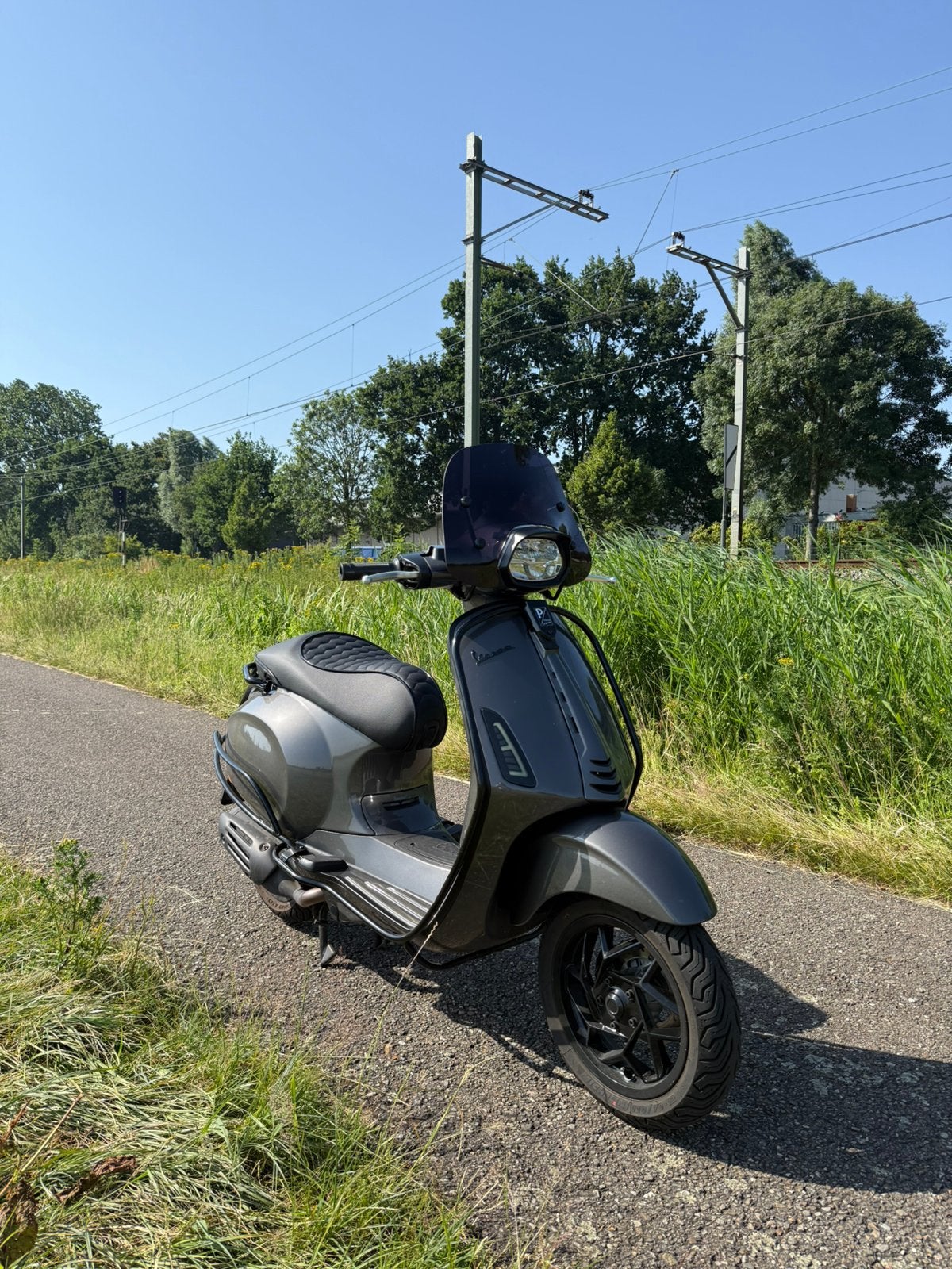 Vespa Sprint Porsche Agaat Grijs 2026 - Full Option, Ophalen, Maximaal 45 km/u, Vespa S, Zo goed als nieuw