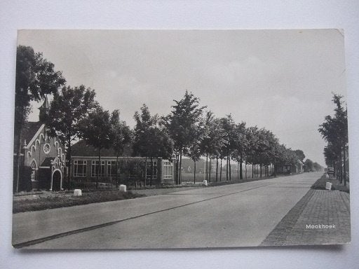 R38 Mookhoek bij Strijen - Kerk en school - 1962, Verzamelen, Verzenden, 1960 tot 1980, Gelopen, Zuid-Holland