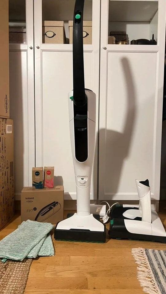 Vorwerk Kobold VK7 Accu-stofzuiger met dweilsysteem SP7, Ophalen of Verzenden, Zo goed als nieuw