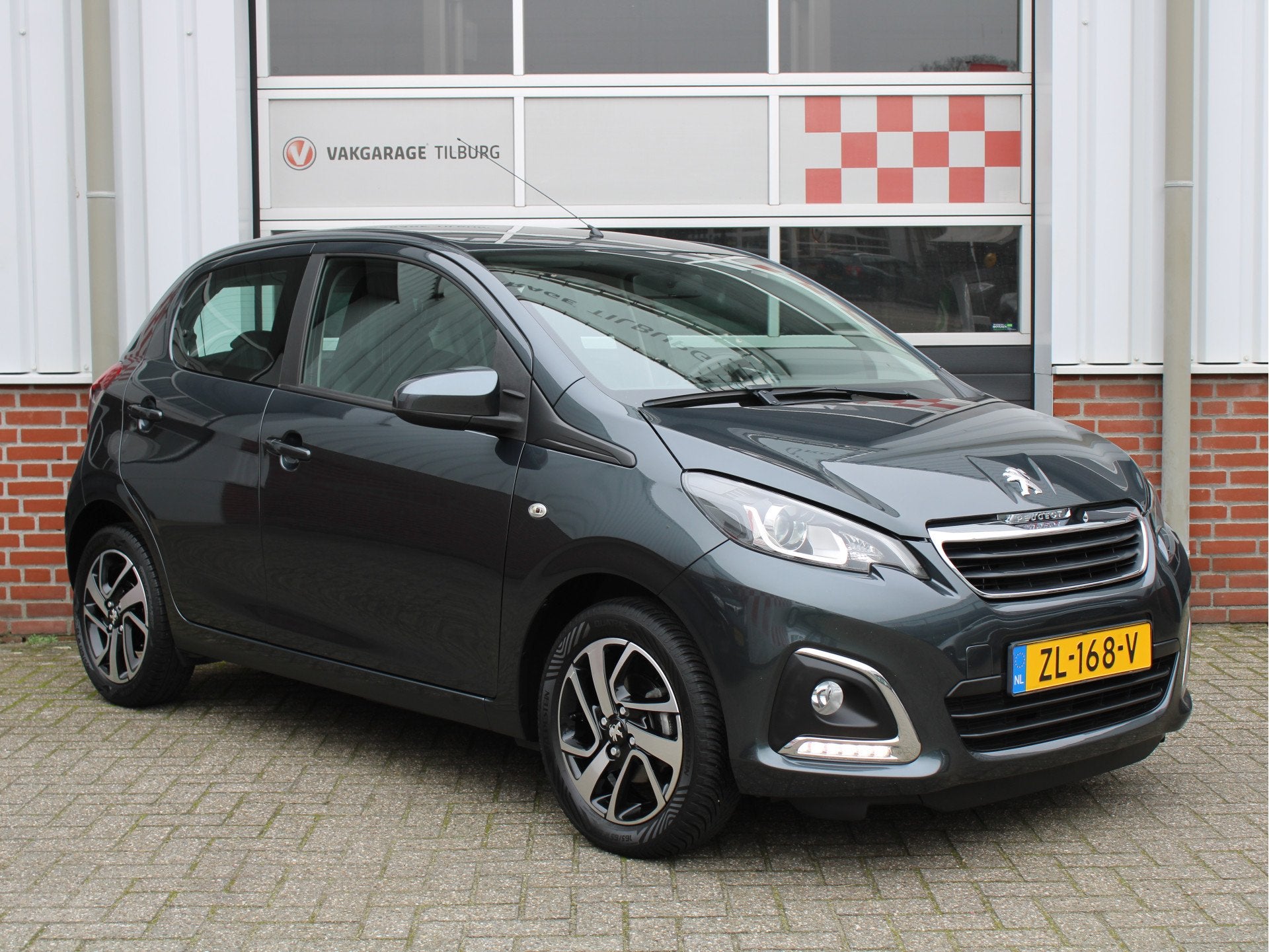 Peugeot 108 1.0 e-VTi Blue Lease Executive Camera/ClimateCon, Stof, Gebruikt, Euro 6, 4 stoelen