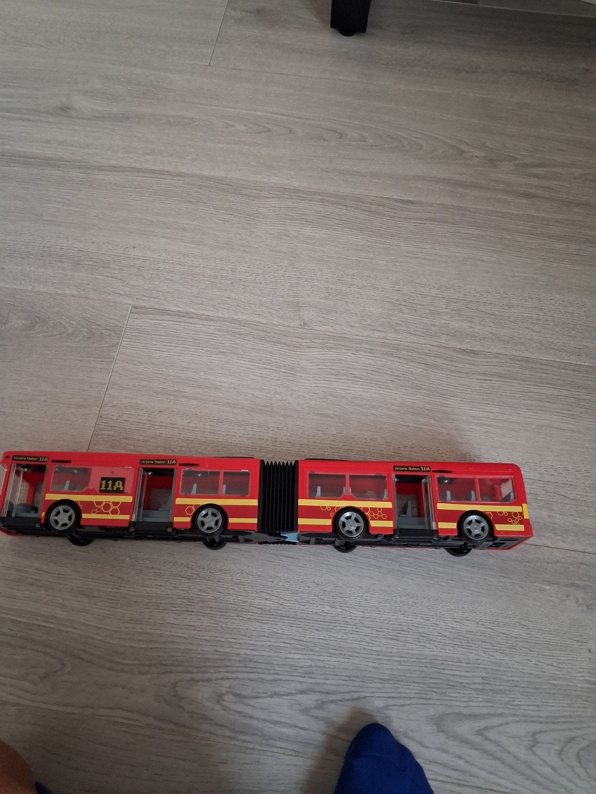 Rode speelgoedbus met harmonica-gedeelte, Ophalen, Gebruikt