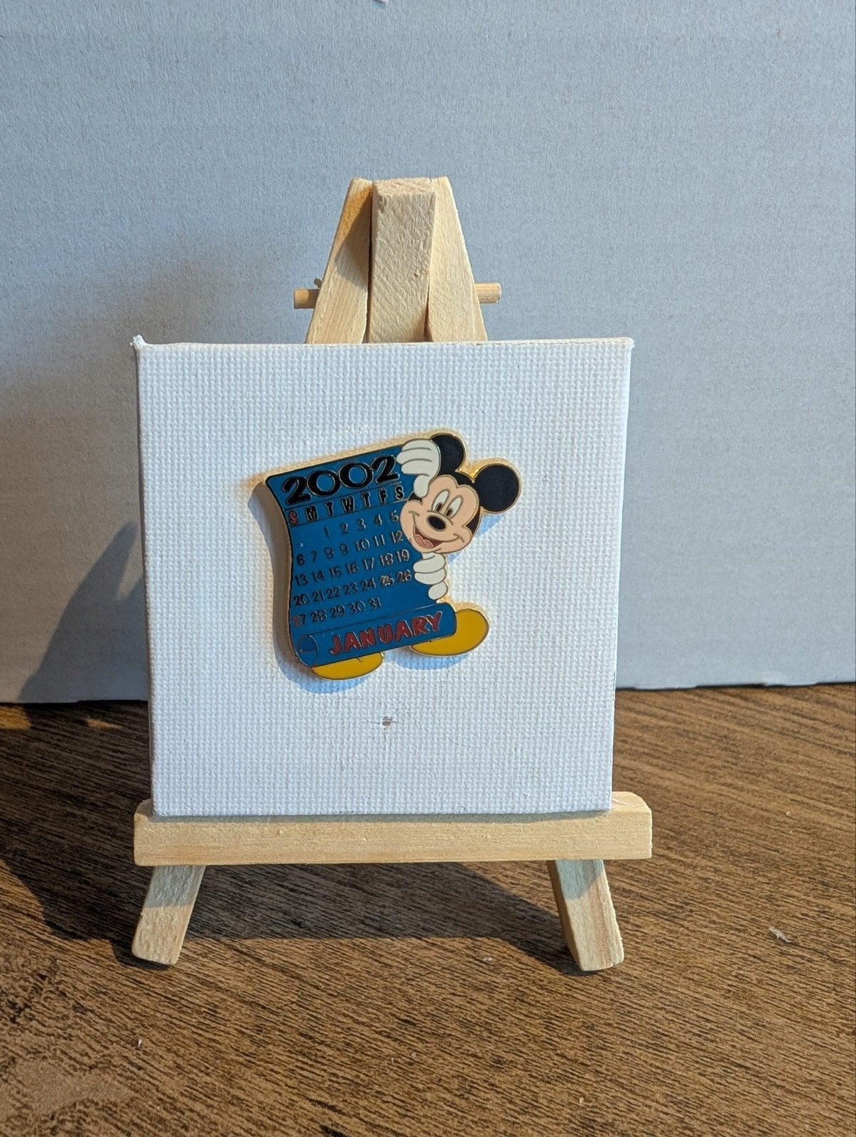 Disney Pin Mickey Mouse Kalender Januari 2002, Ophalen of Verzenden
