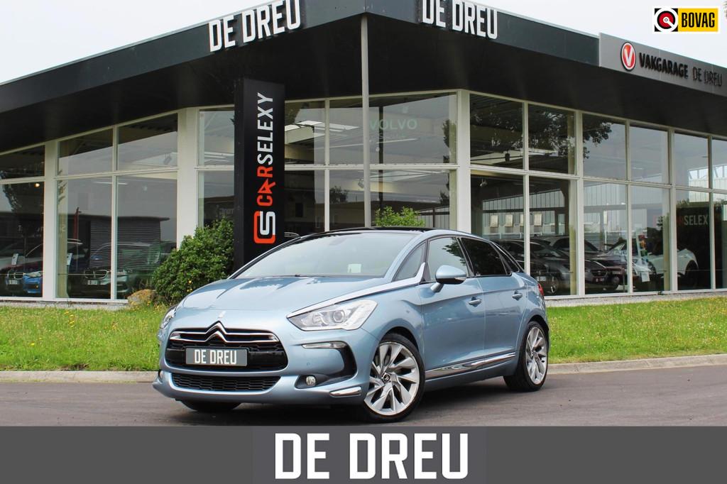 Citroen DS5 200pk Sport Chic | DENON | PANORAMA | TREKHAAK |, Auto's, Voorwielaandrijving, Euro 5, 15 km/l, Gebruikt