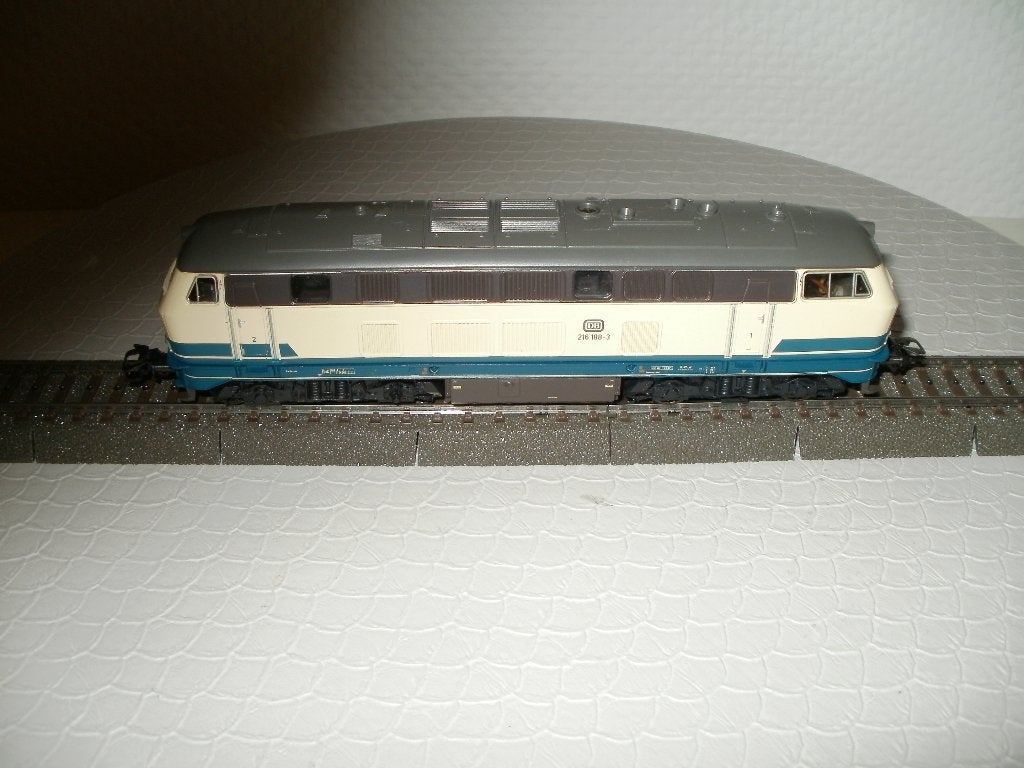 Marklin Ho diesellokomotief Br216 no 3374 Delta Dig., Hobby en Vrije tijd, Modeltreinen | H0, Wisselstroom, Locomotief, Ophalen of Verzenden