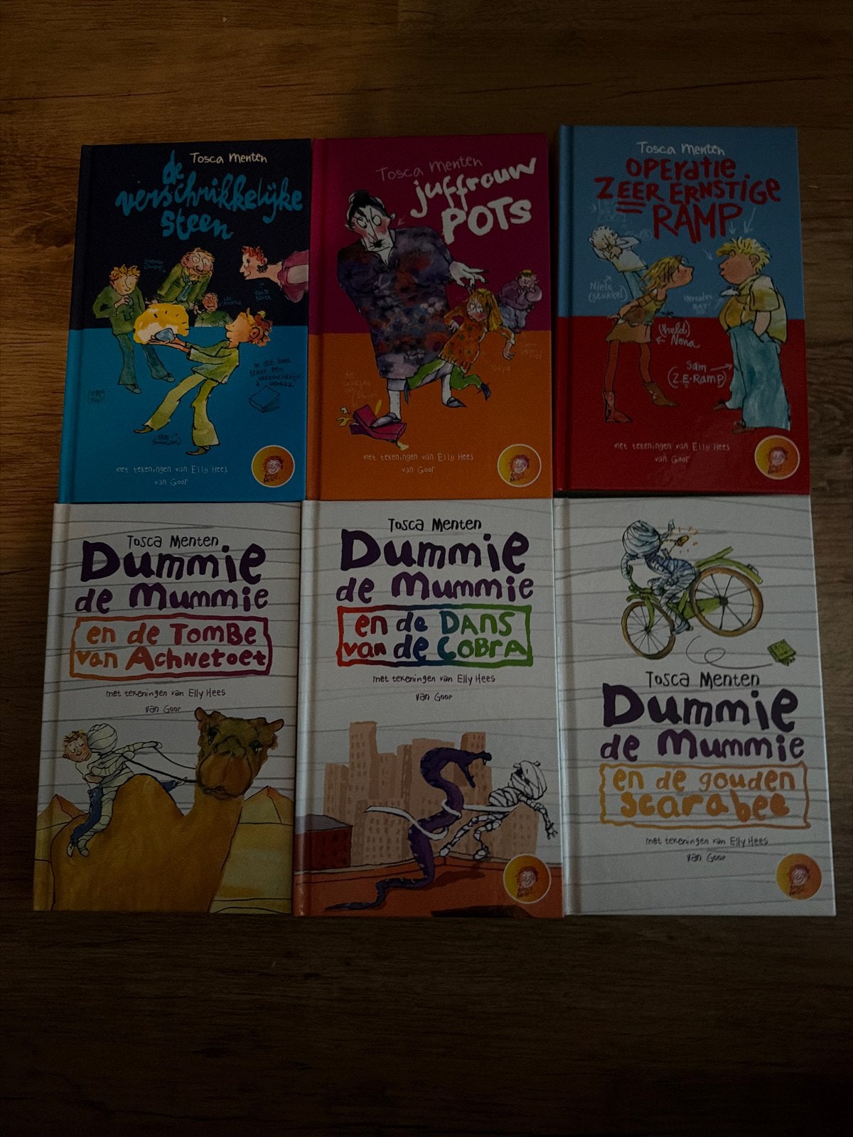 6x Tosca Menten boeken: Dummie de Mummie, Juffrouw Pots, Ophalen of Verzenden, Gelezen, Fictie