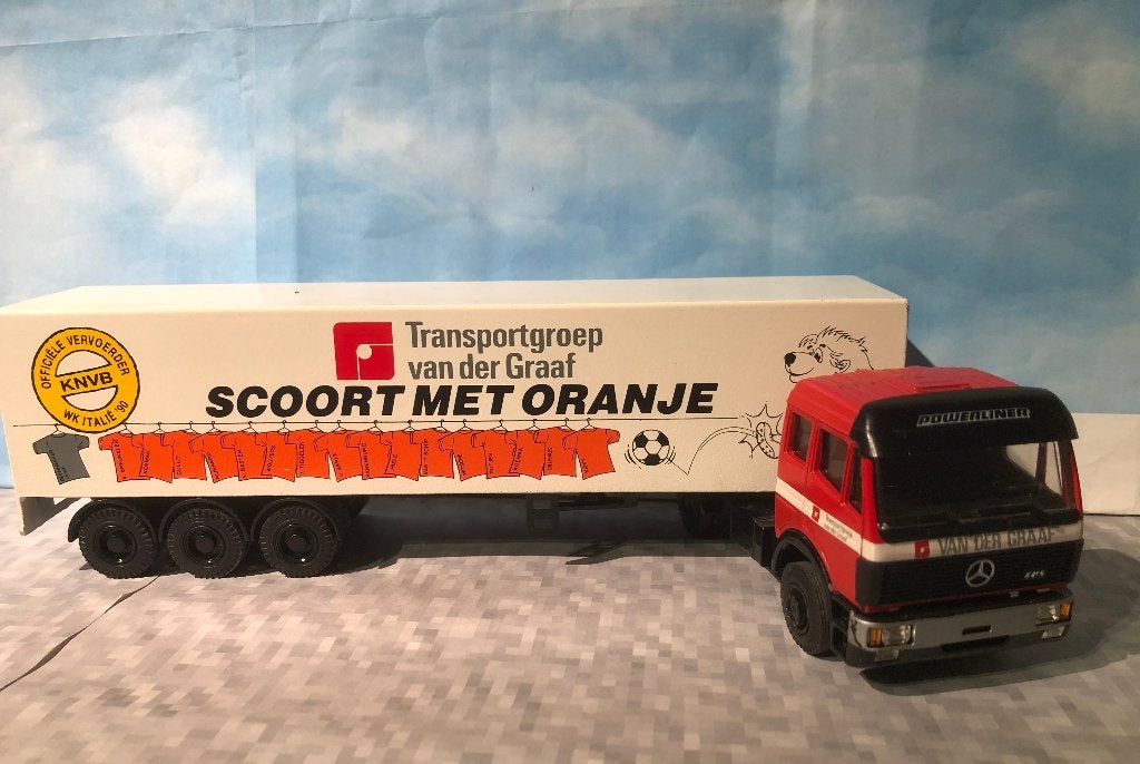 2x Mercedes-Benz SK Powerliner Transportgroep van der Graaf, Ophalen of Verzenden, Zo goed als nieuw, Bus of Vrachtwagen, Overige merken