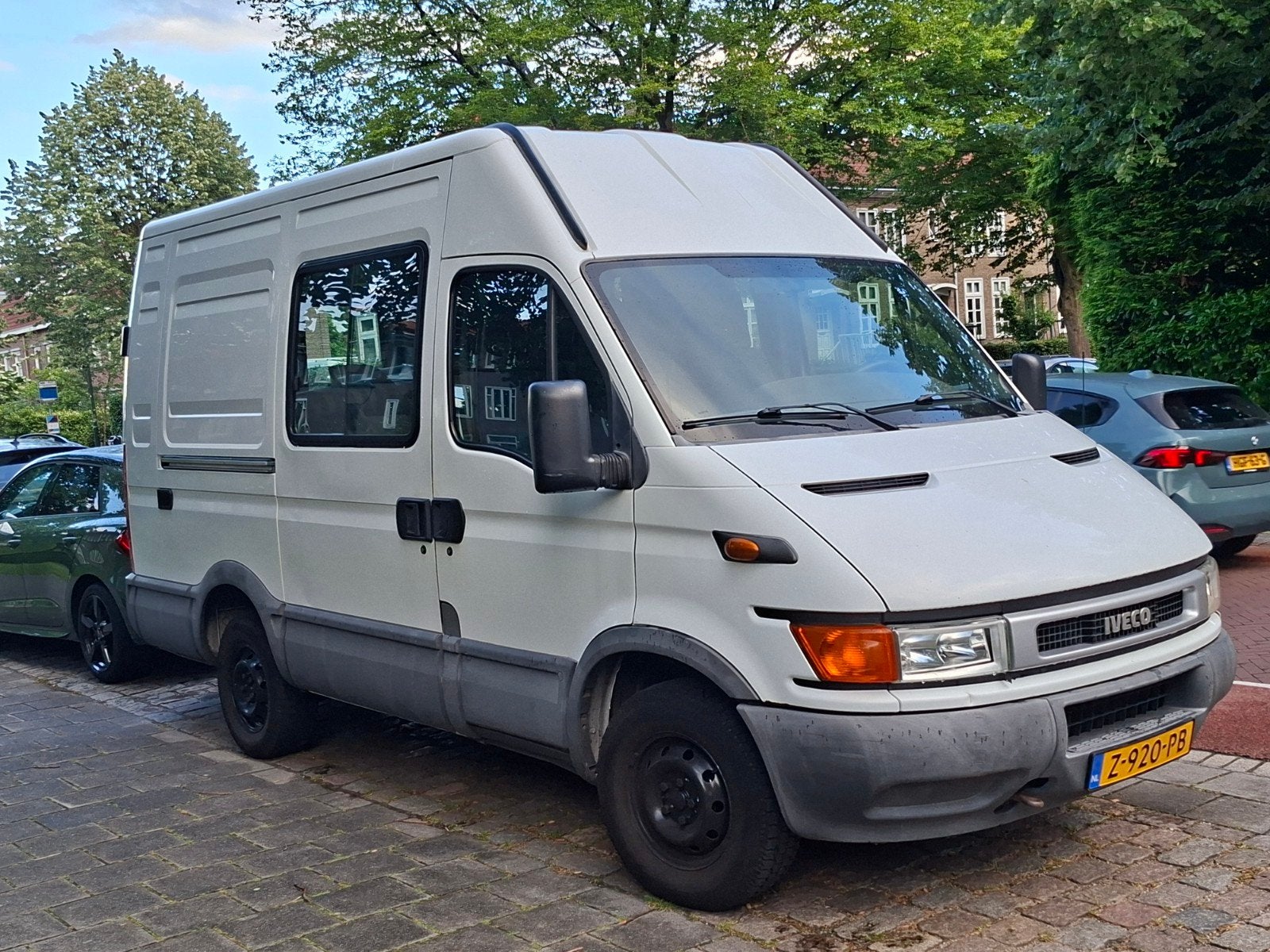 Iveco Daily 2.3 HPI, Caravans en Kamperen, Campers, Bedrijf, Buscamper of Camperbus, Diesel, Ophalen