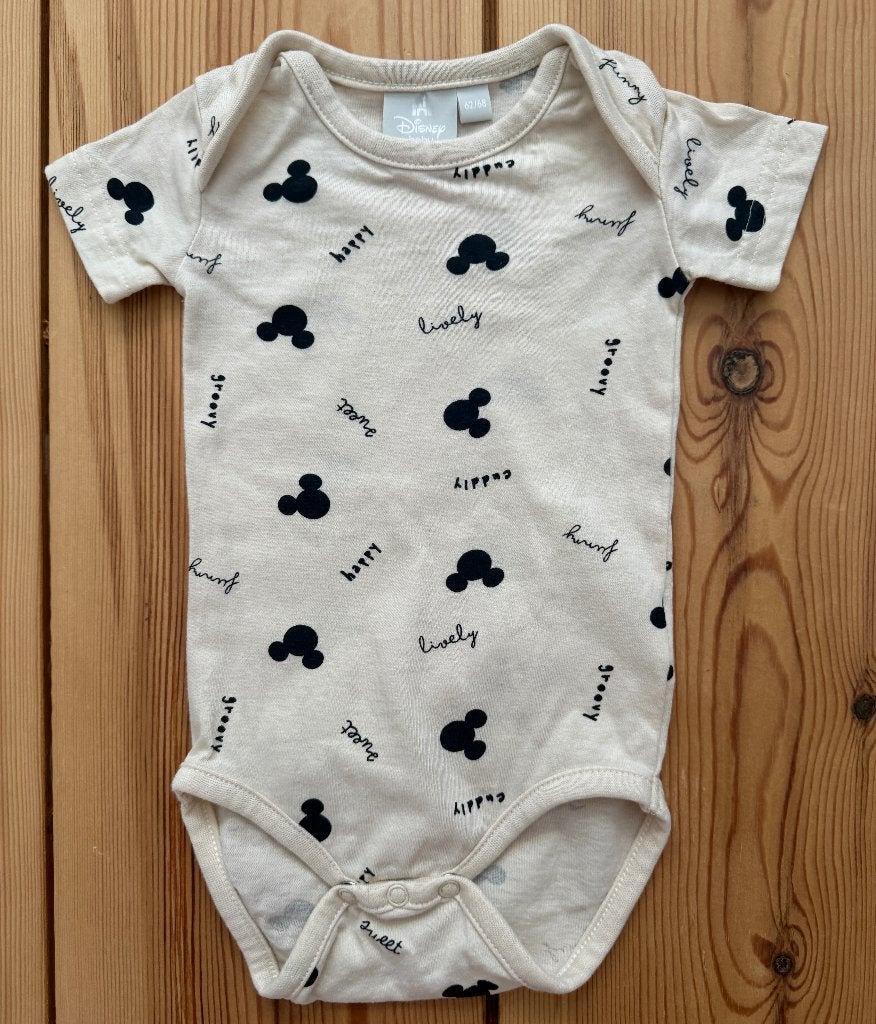 Romper Disney / Mickey Mouse Creme Zwart - maat 62 68, Disney, Nacht- of Onderkleding, Jongetje of Meisje, Nieuw