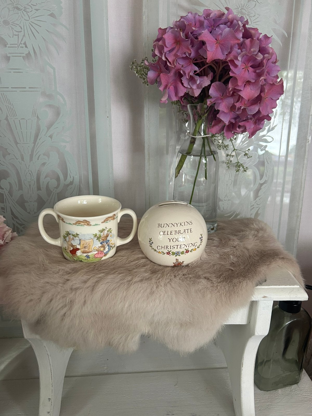 Bunnykins royal Doulton baby mok en spaarpot (doop), Verzamelen, Ophalen, Zo goed als nieuw, Steen, Aardewerk of Keramiek, Dier