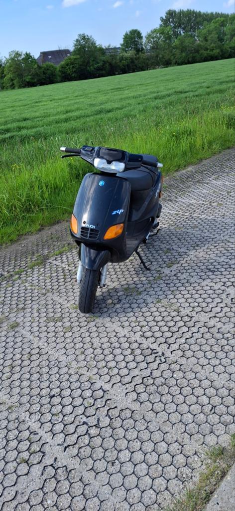 Piaggio Zip Type 3, Fietsen en Brommers, Scooters | Piaggio, Ophalen, Tweetakt, Gebruikt, Zip