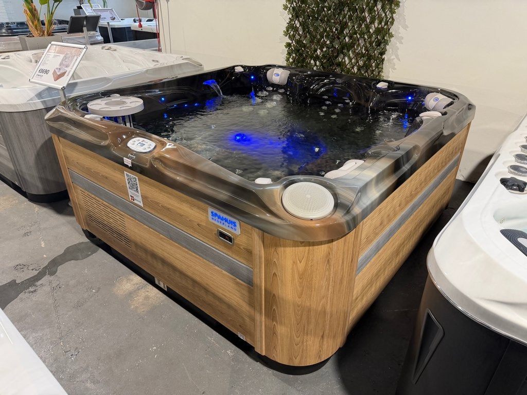 Nieuw - Spa Delight 2xligplaats en ingebouwde warmtepomp, Tuin en Terras, Zwembad-toebehoren, Ophalen of Verzenden, Nieuw, Overige typen