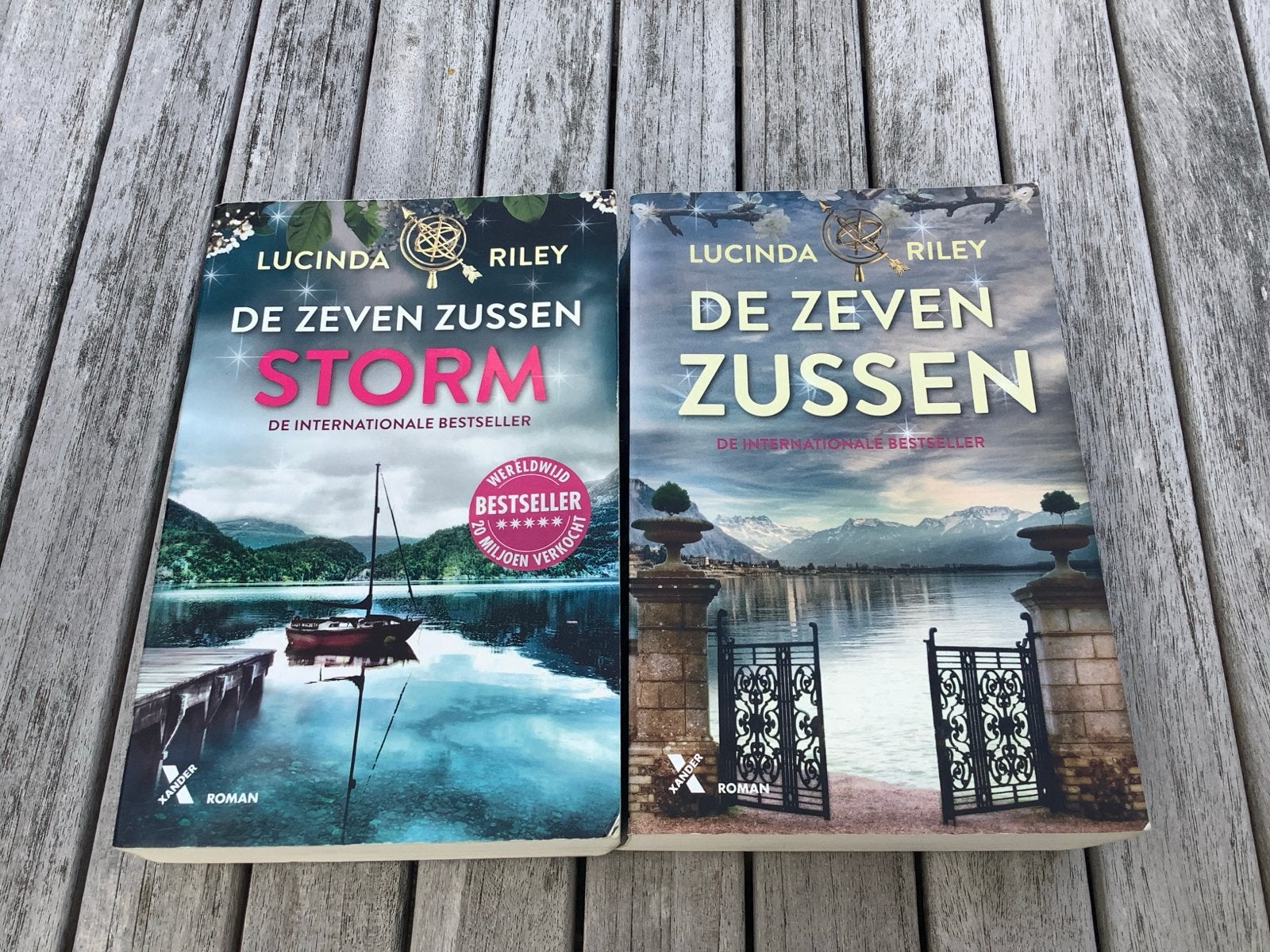 De Zeven Zussen - Deel 1 & 2 (Lucinda Riley), Boeken, Ophalen, Zo goed als nieuw, Nederland