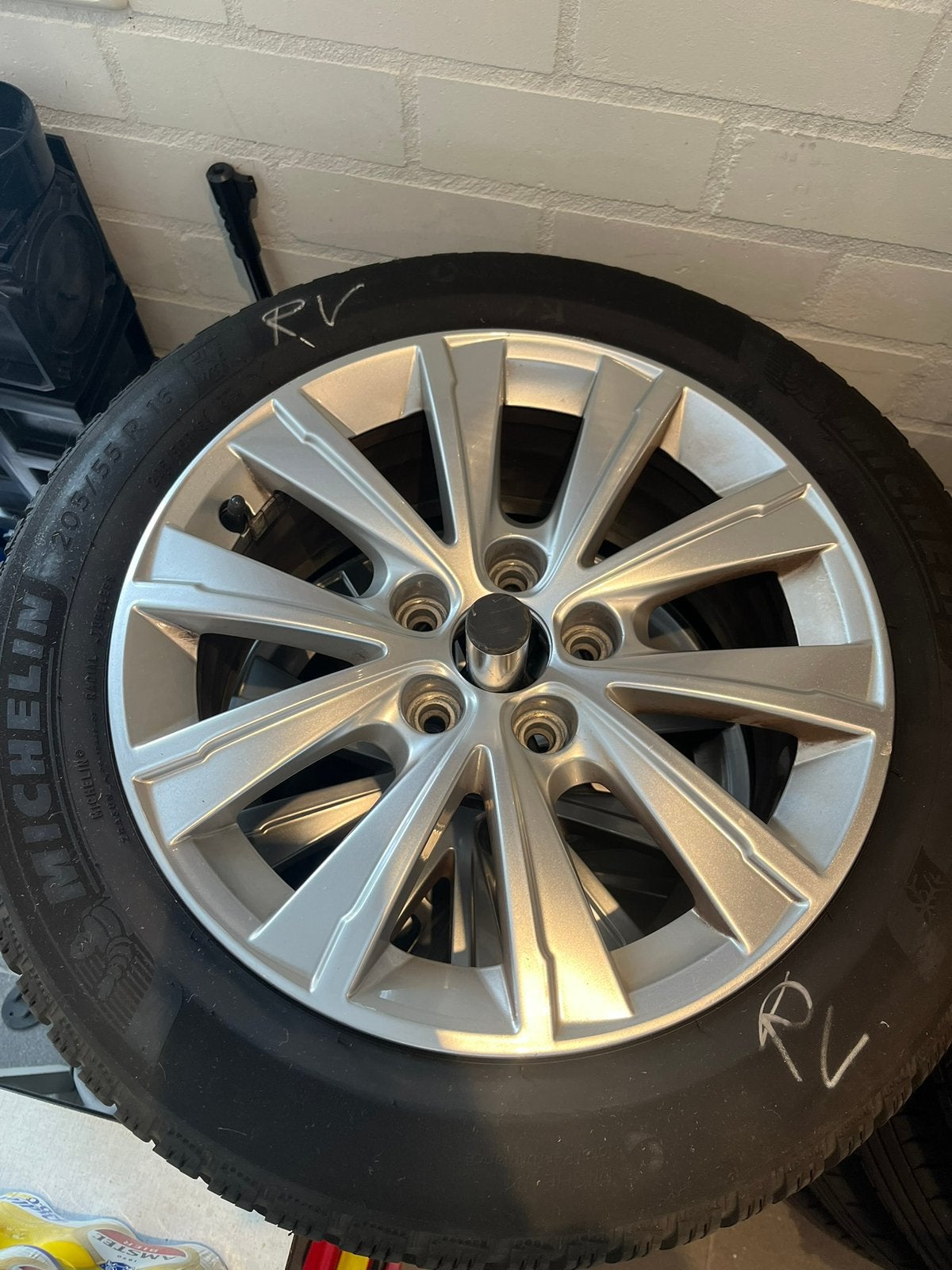 4x Michelin winterbanden 16 inch met velgen voor Peugeot, Ophalen