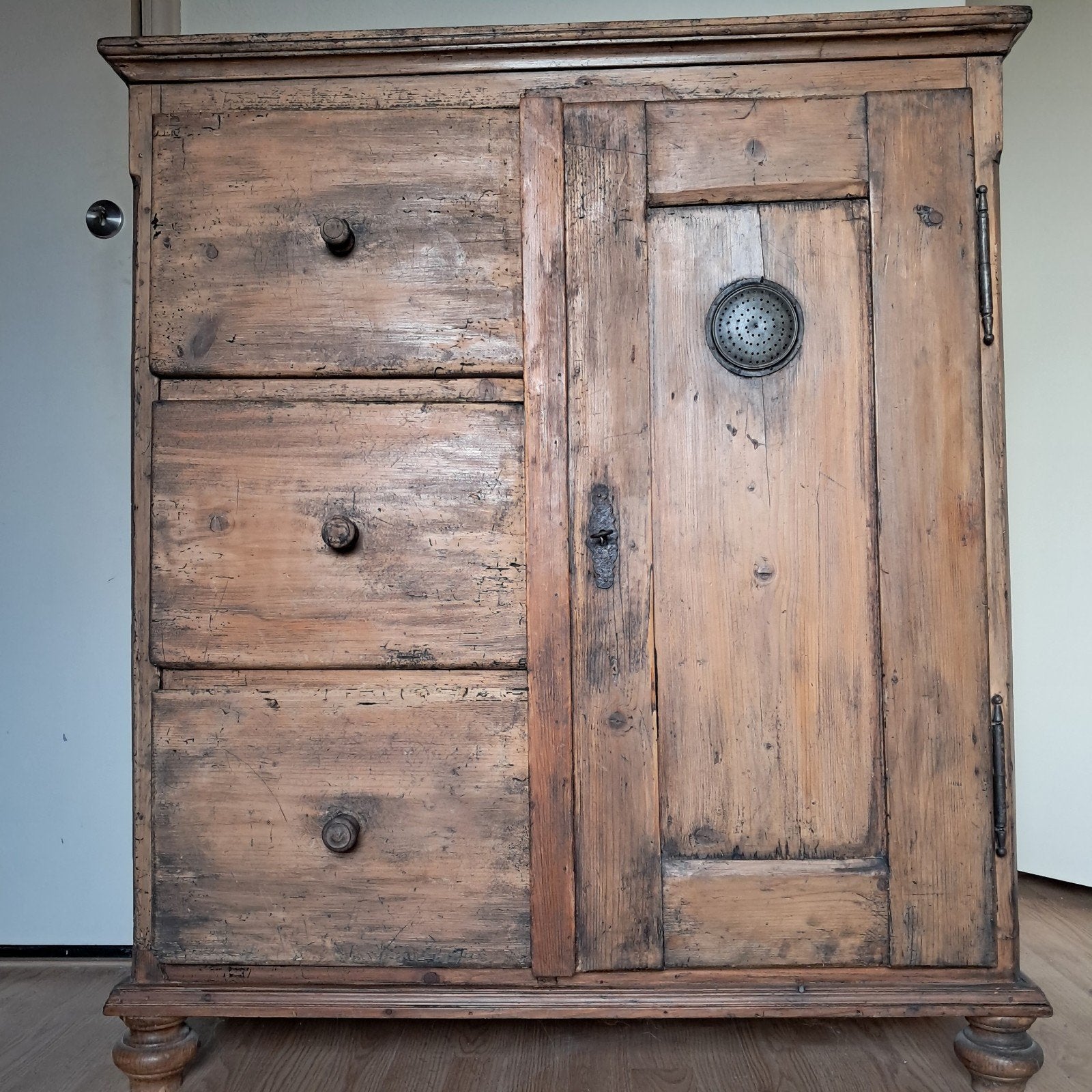 Antiek Meidenkastje / Spekkastje - Hout, Antiek en Kunst, Antiek | Meubels | Kasten, Ophalen
