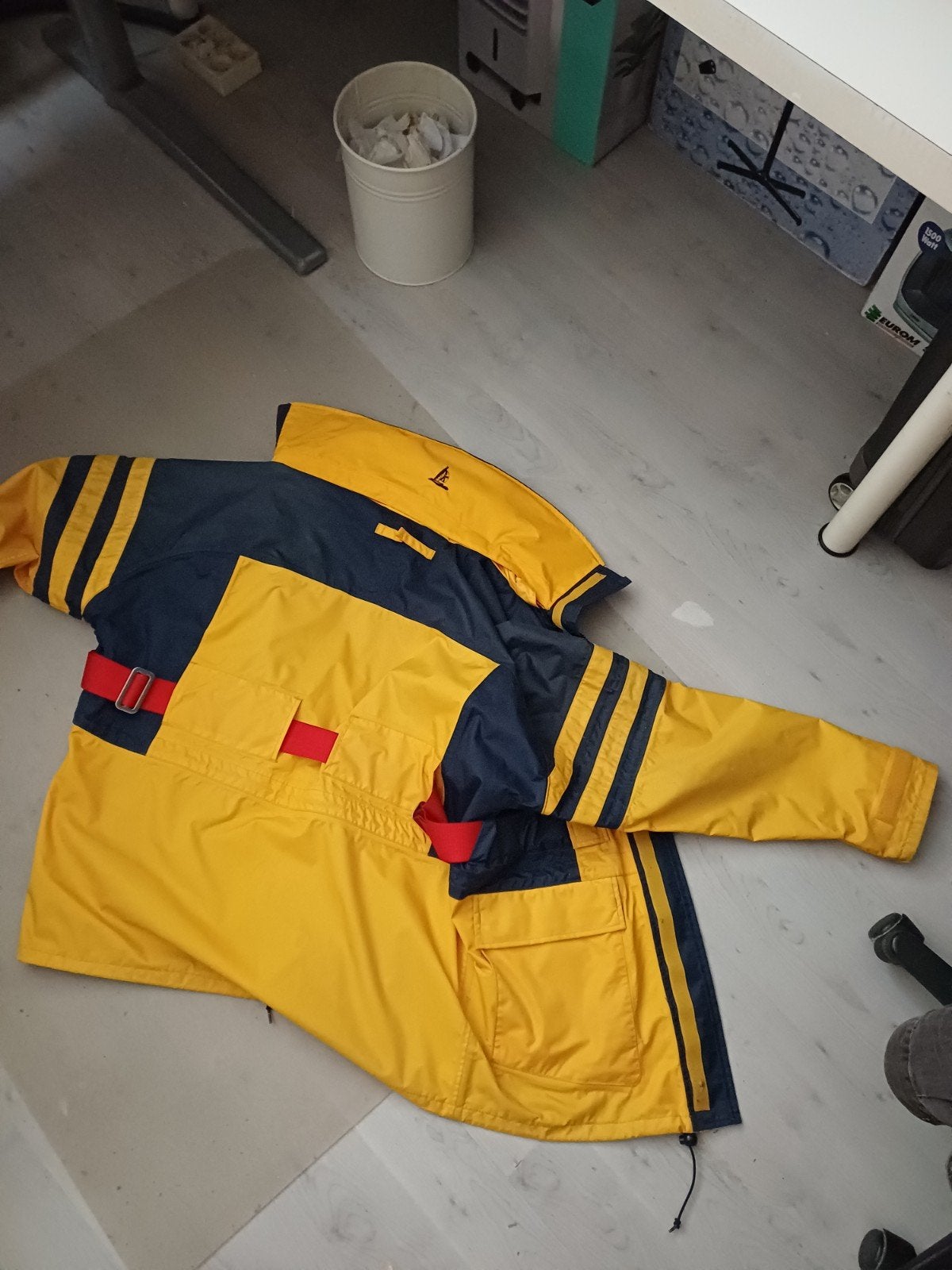 Vintage Becomar zeiljas geel/blauw - Maat L, Maat 52/54 (L), Geel, Becomar, Ophalen of Verzenden
